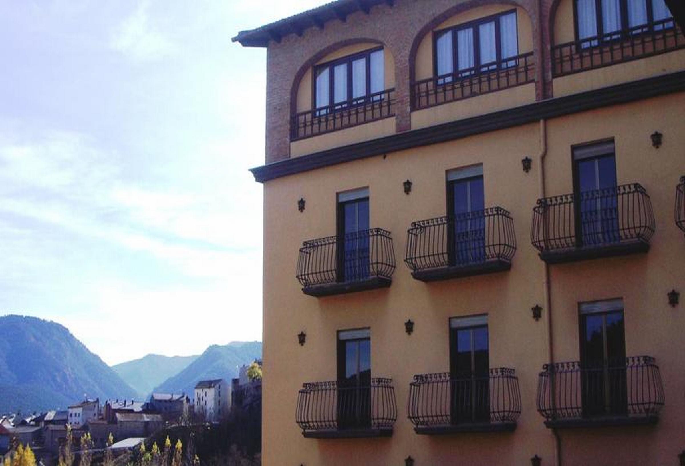 Hotel Bellavista Bellver De Cerdanya Esterno foto