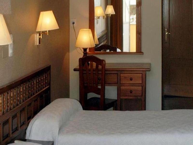 Hotel Bellavista Bellver De Cerdanya Esterno foto